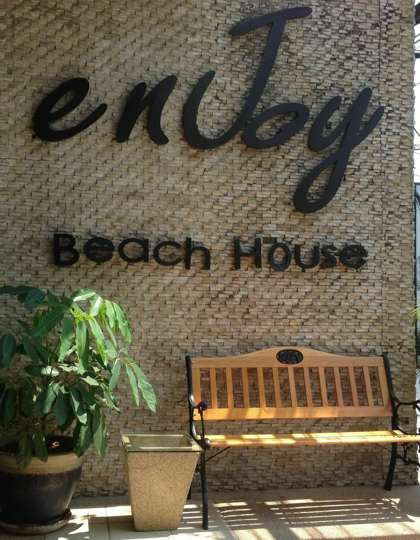 Enjoy'S Beach House & Cafe' Ban Karon Εξωτερικό φωτογραφία