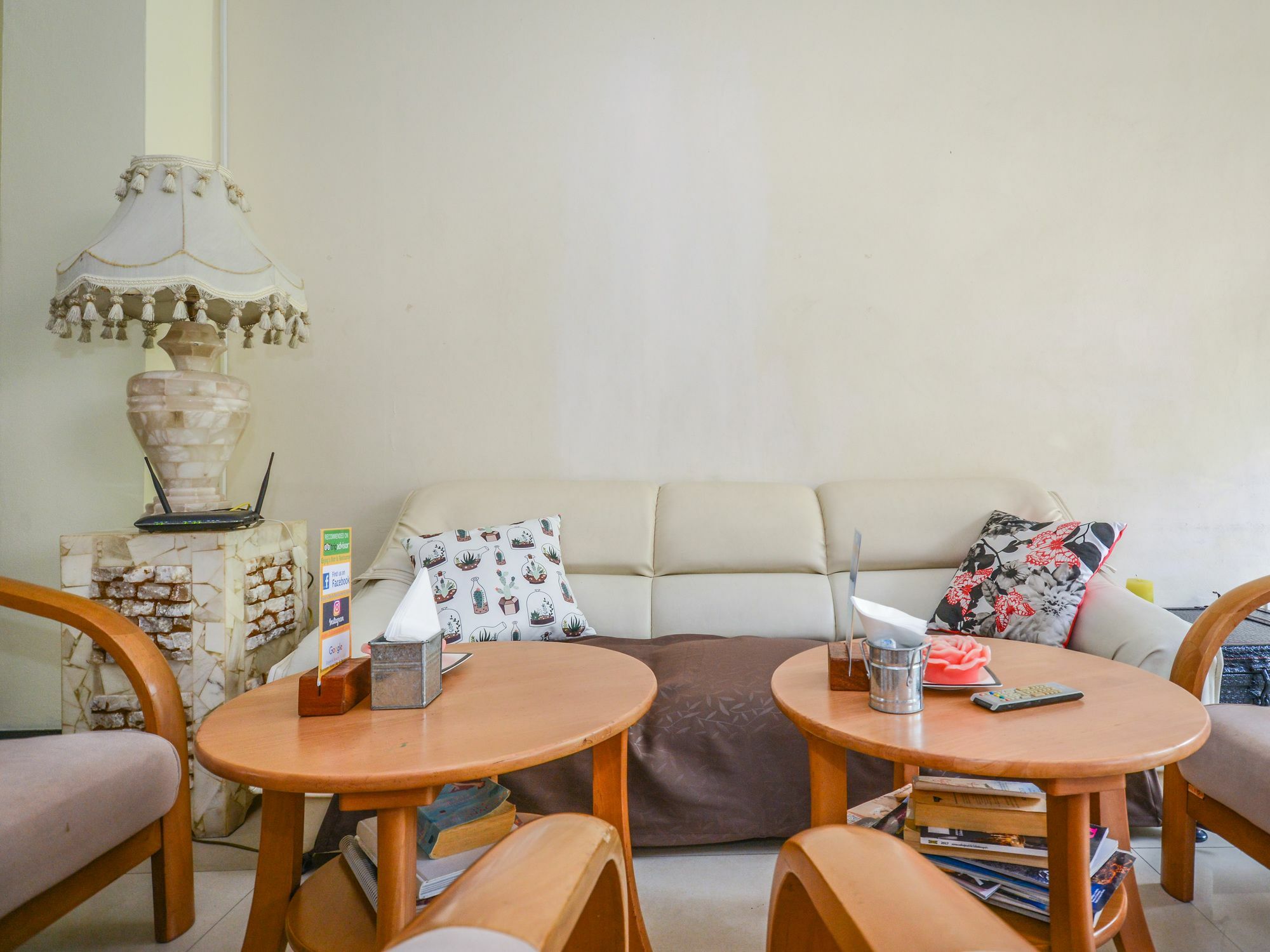 Enjoy'S Beach House & Cafe' Ban Karon Εξωτερικό φωτογραφία
