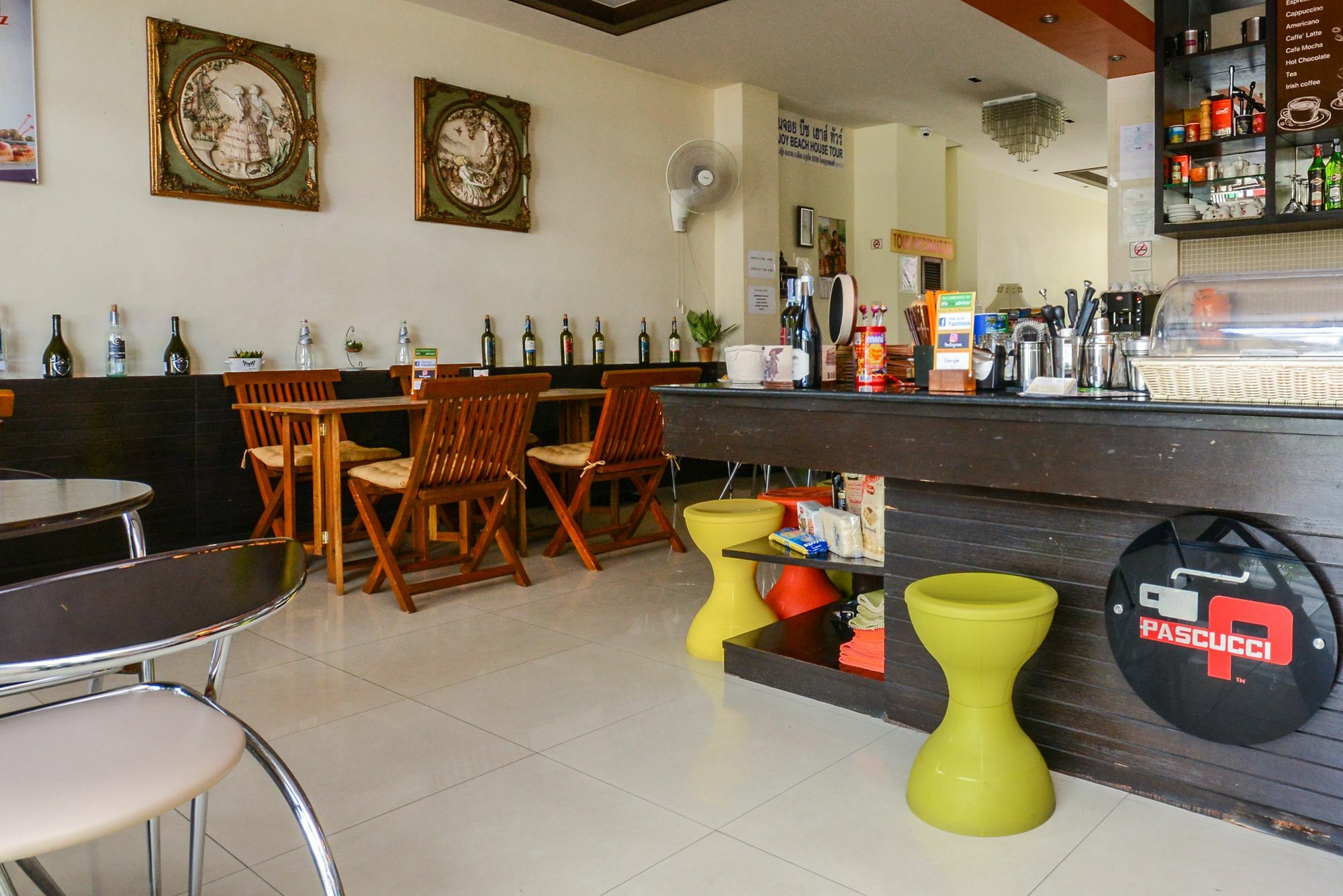 Enjoy'S Beach House & Cafe' Ban Karon Εξωτερικό φωτογραφία